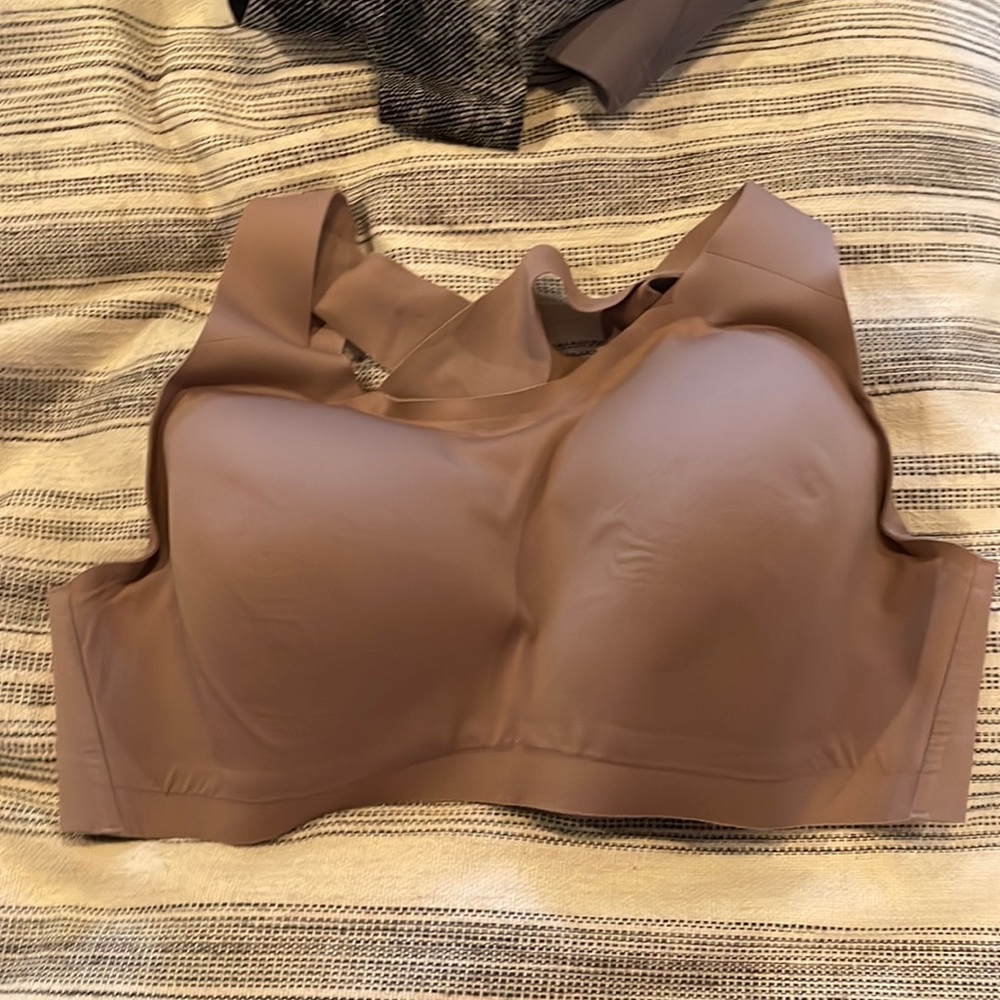 EUC lululemon elite bra -38DD